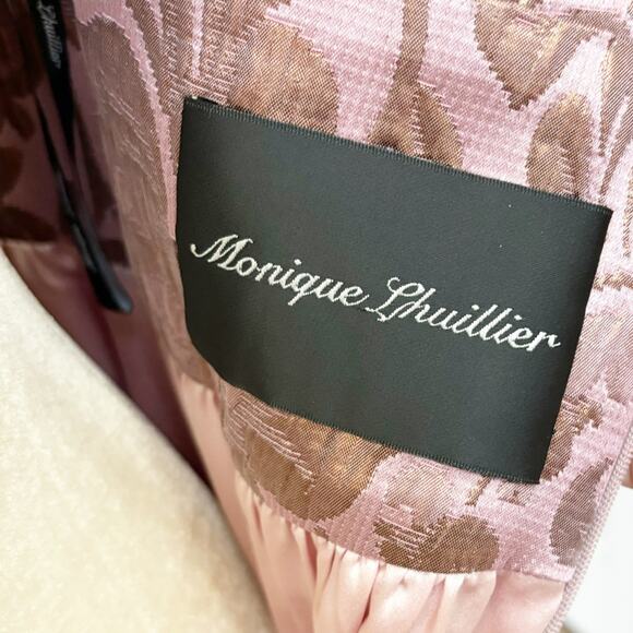 Monique Lhuillier Dress 8 - Picture 7 of 10